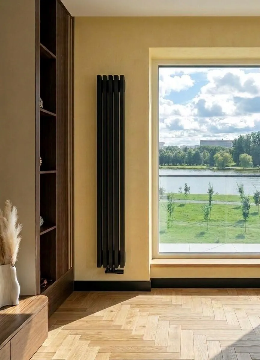 Чёрный радиатор LeBrama Grande 1900×5
